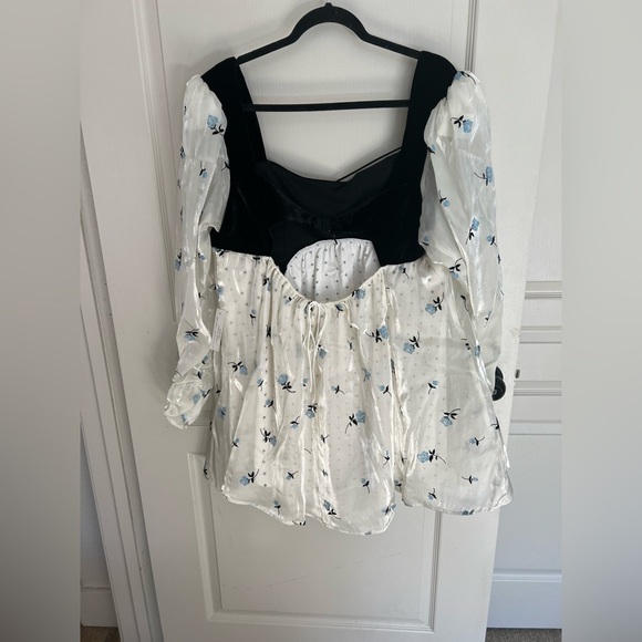 For Love & Lemons Marcella Mini Dress – Blue Floral/Ivory – Size 2X - Picture 4 of 7